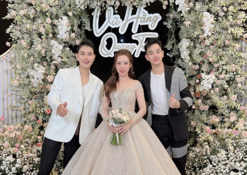 Tặng quà đám cưới thể hiện sự gần gũi, vun đắp tình cảm cho nhau